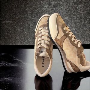 COACH Jacq Runner- New with Tag and Box FREE Shipping